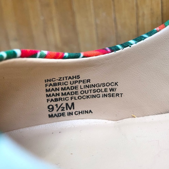 Tropical Tiki Floral Pumps 9.5M, Zitah5 by INC - Picture 4 of 9